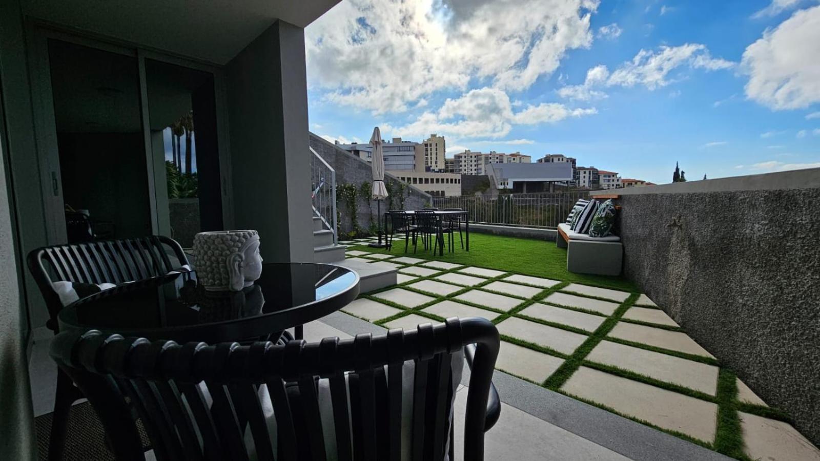 פונשל Magnolia Residence מראה חיצוני תמונה